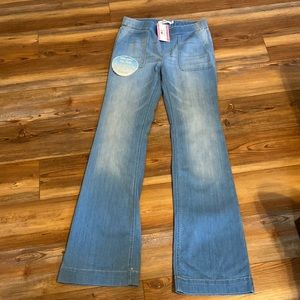 Cello size medium pull on jegging.  Flare leg